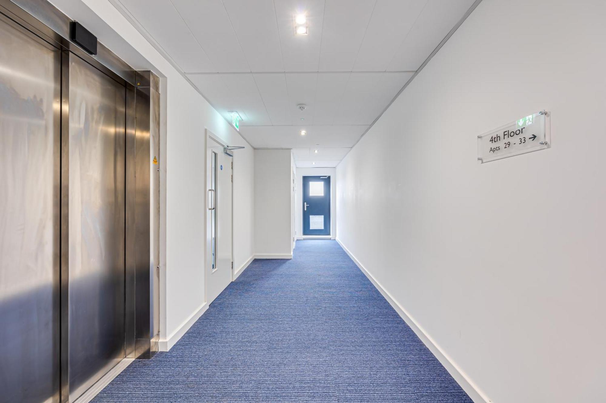 Penthouse Apartment - City Centre - Secure Parking, Balcony, Self-Check-In, Fast Wifi And Smart Tv With Netflix By Yoko Property Μίλτον Κέινς Εξωτερικό φωτογραφία