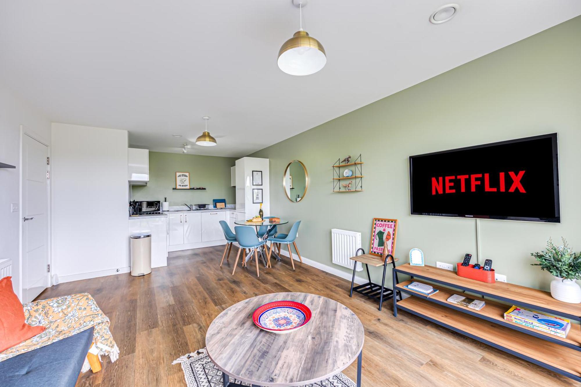 Penthouse Apartment - City Centre - Secure Parking, Balcony, Self-Check-In, Fast Wifi And Smart Tv With Netflix By Yoko Property Μίλτον Κέινς Εξωτερικό φωτογραφία