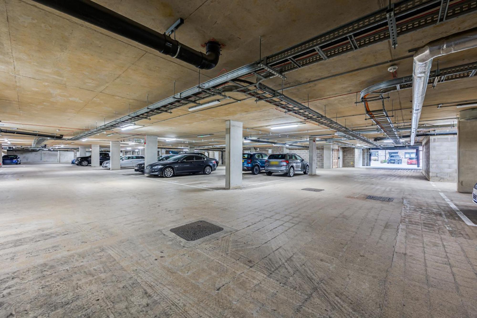 Penthouse Apartment - City Centre - Secure Parking, Balcony, Self-Check-In, Fast Wifi And Smart Tv With Netflix By Yoko Property Μίλτον Κέινς Εξωτερικό φωτογραφία
