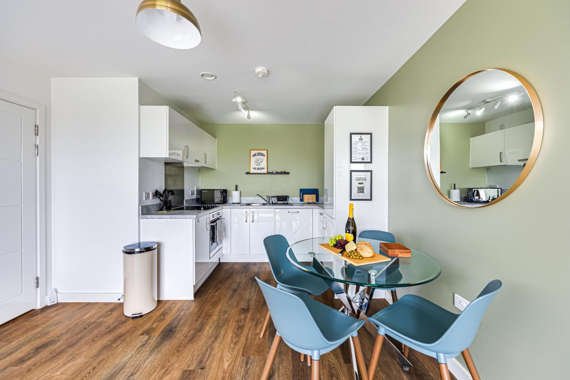 Penthouse Apartment - City Centre - Secure Parking, Balcony, Self-Check-In, Fast Wifi And Smart Tv With Netflix By Yoko Property Μίλτον Κέινς Εξωτερικό φωτογραφία